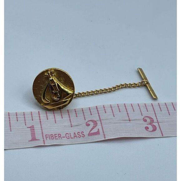 Vintage sailboat tie tac stamped SMP - Picture 4 of 5
